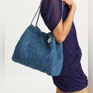 tory burch FLEMING SOFT DENIM DRAWSTRING BAG  159265 New With Tag $798